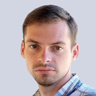 Andrii Mysnyk, Accomplished Zoho Freelancer.