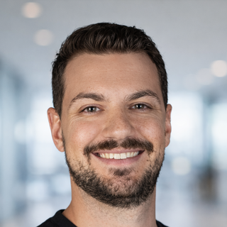 Marti Bruno, fintech Designer for Hire.