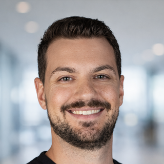 Marti Bruno, fintech Designer for Hire.