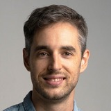 Charlie Osborne, Senior Graphic Designer for Hire.