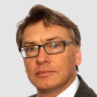 Davide Moraschi, Freelance database Engineer.