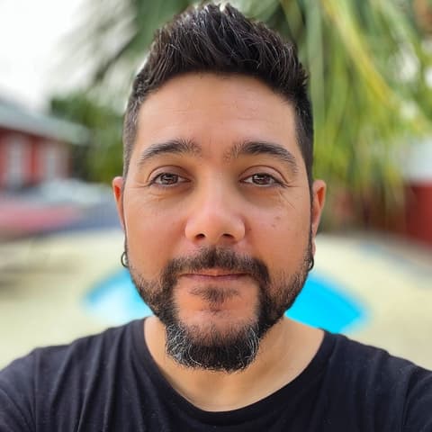 Paulo Fierro, Developer in George Town, Cayman Islands