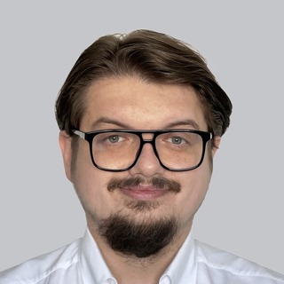 Patryk Matuszewski, iOS Freelancer.