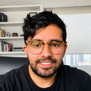 Tito Agudelo, Freelance AngularJS Engineer.