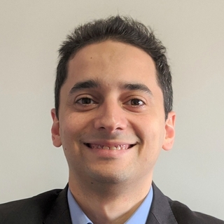 Khaled Amer, investment banking Consulting Expert.