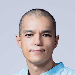 Lee Shea, Freelance UX Designer.