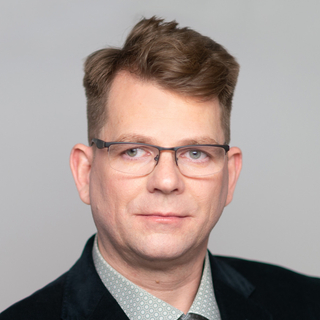 Matthias Denecke, Freelance AI Model Training Programmer for Hire.