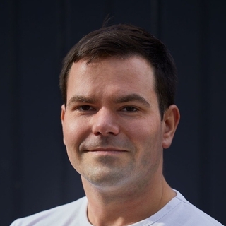 Adam Husar, Sass Freelancer.