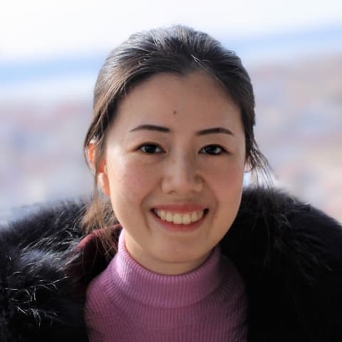 Wen Hu, Management Consultant in Paris, France