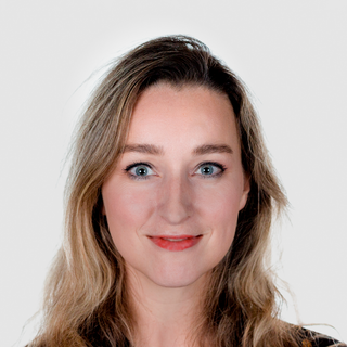 Claran Van Zijl, Expert design Designer for Hire.