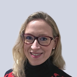 Michelle Schrey, Consultant in credit analysis.