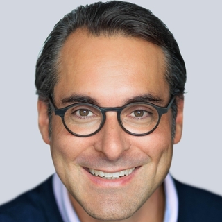 Thorsten Jabas, investment banking Expert and Consultant.