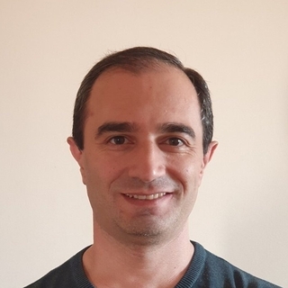 Artem Sukiasyan, Expert A/B testing Programmer for Hire.