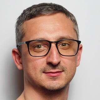 Radu Dragomir, Freelance Shopify Engineer.