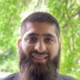 Azim Zicar, prompt engineering Engineer.