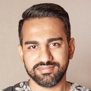 Hakeem Abbas, Freelance Intercom Developer for Hire.