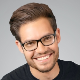 Raphael McDonnell, Startup Design Freelancer.
