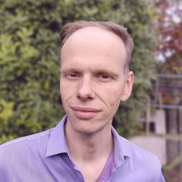 Peter Suggate
