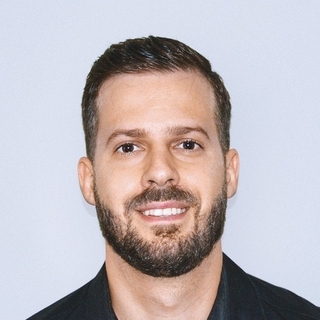 Delko Lesev, Freelance UI Designer.
