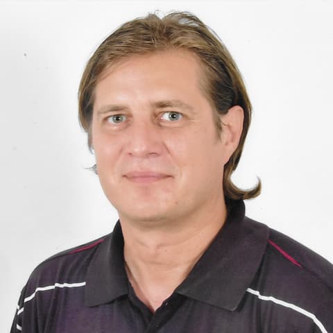 Vadim Ovcearenco, Developer in Central Athens, Greece