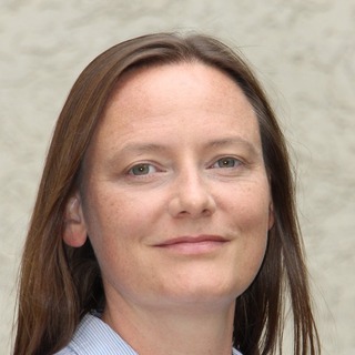 Sally Mclean, React.js Freelancer.