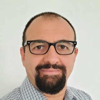 Mustafa Unlukara, Accomplished Salesforce Einstein Freelancer.