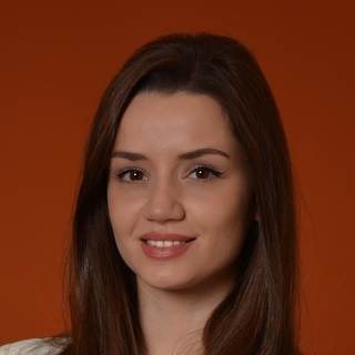 Sanja Zdravkova, Senior Neo4j Programmer and Consultant.