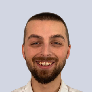 Elisey Kolev, Expert Portal Designer Freelance.