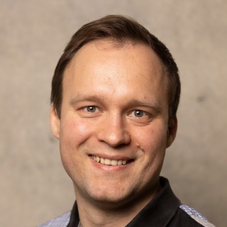 Denys Pasishnyi, Docusign Freelancer.