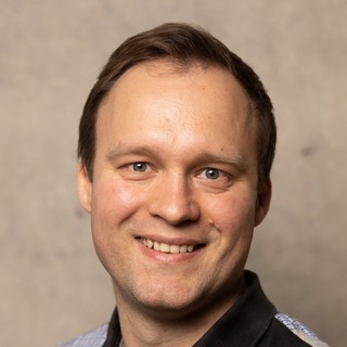 Denys Pasishnyi, Docusign Freelancer.