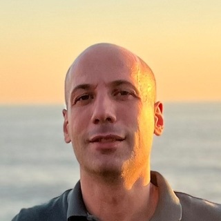 Erekle Mamulashvili, Oracle Engineer.