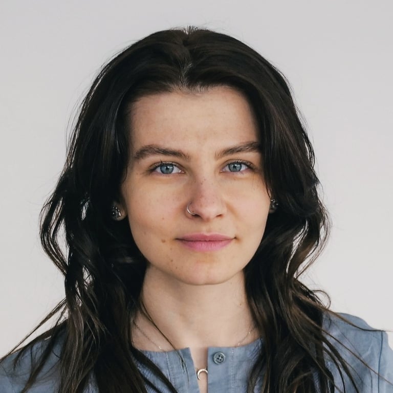 Olena Bukhonok