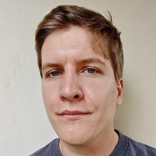 Acácio Antônio Andruczewicz, Twilio Engineer.