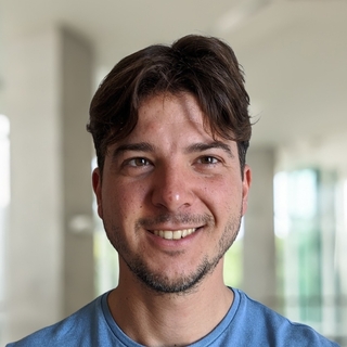 Rodrigo Varela, OAuth2 Freelancer.