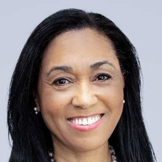 Carole Crawford, CFA, Top financial planning Professional.