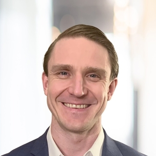 Konstantin Brazhnik, brand development Freelancer.