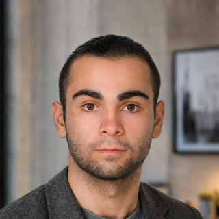 Robert Gevorgyan, Senior quantum computing Programmer and Consultant.