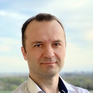 Marius Gutoi, Freelance RxSwift Programmer for Hire.