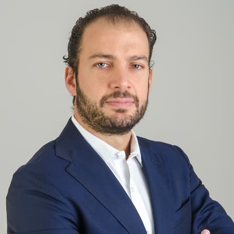 Pierino Branella, CFA, Management Consultant in London, United Kingdom