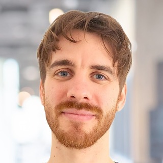 Iván Pondal, Freelance telegraf Engineer.