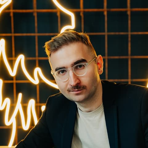 Tomasz Jonasz Kujawski, Designer in Warsaw, Poland