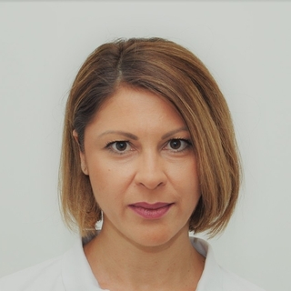 Ana Draganovic, Freelance Postman Programmer for Hire.