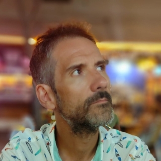 Jose Yuste, Freelance AngularJS Engineer.