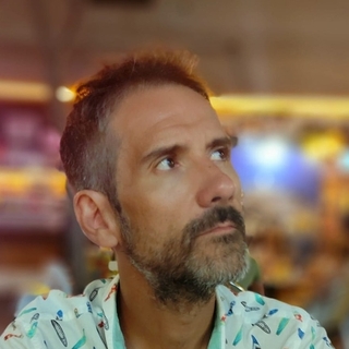 Jose Yuste, Freelance AngularJS Engineer.