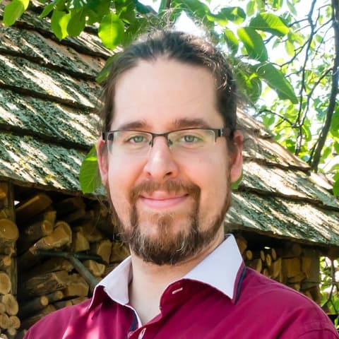 David Hucker, Developer in Budapest, Hungary