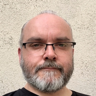 Piotr Poznanski, UML Engineer.