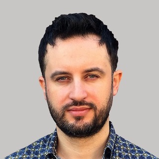 Eduard Hoxha, Freelance software interface Designer.