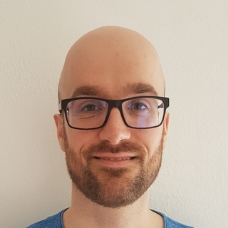 Charles Russell, Accomplished tech Freelancer.