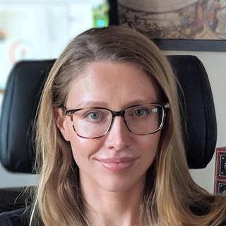 Anna Gondzik, Top UI Designer.