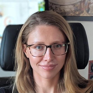 Anna Gondzik, Top UI Designer.